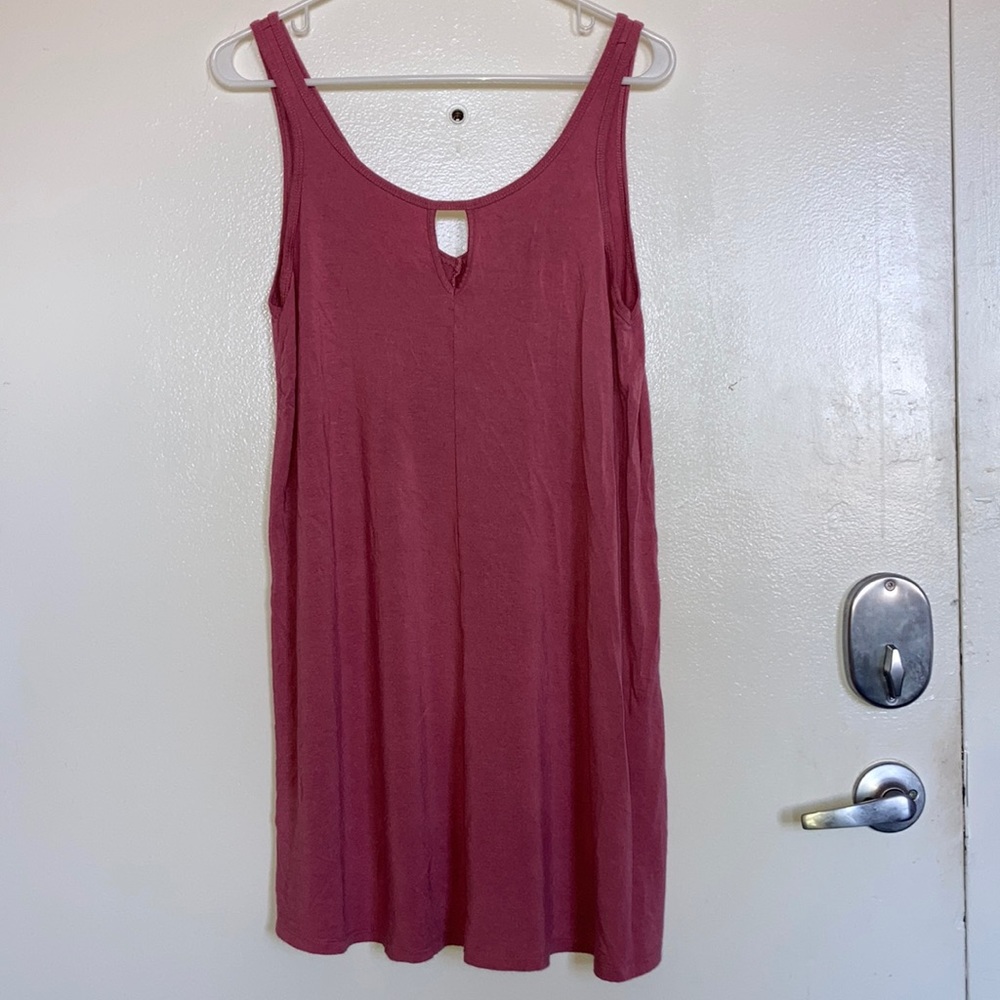Forever 21 Mauve Keyhole Dress
